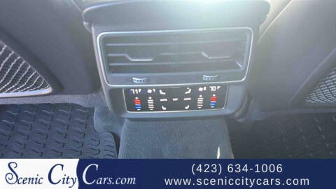 2022 Audi Q8 quattro Premium Plus 55 TFSI