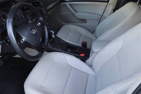 2015 Volkswagen e-Golf SEL Premium