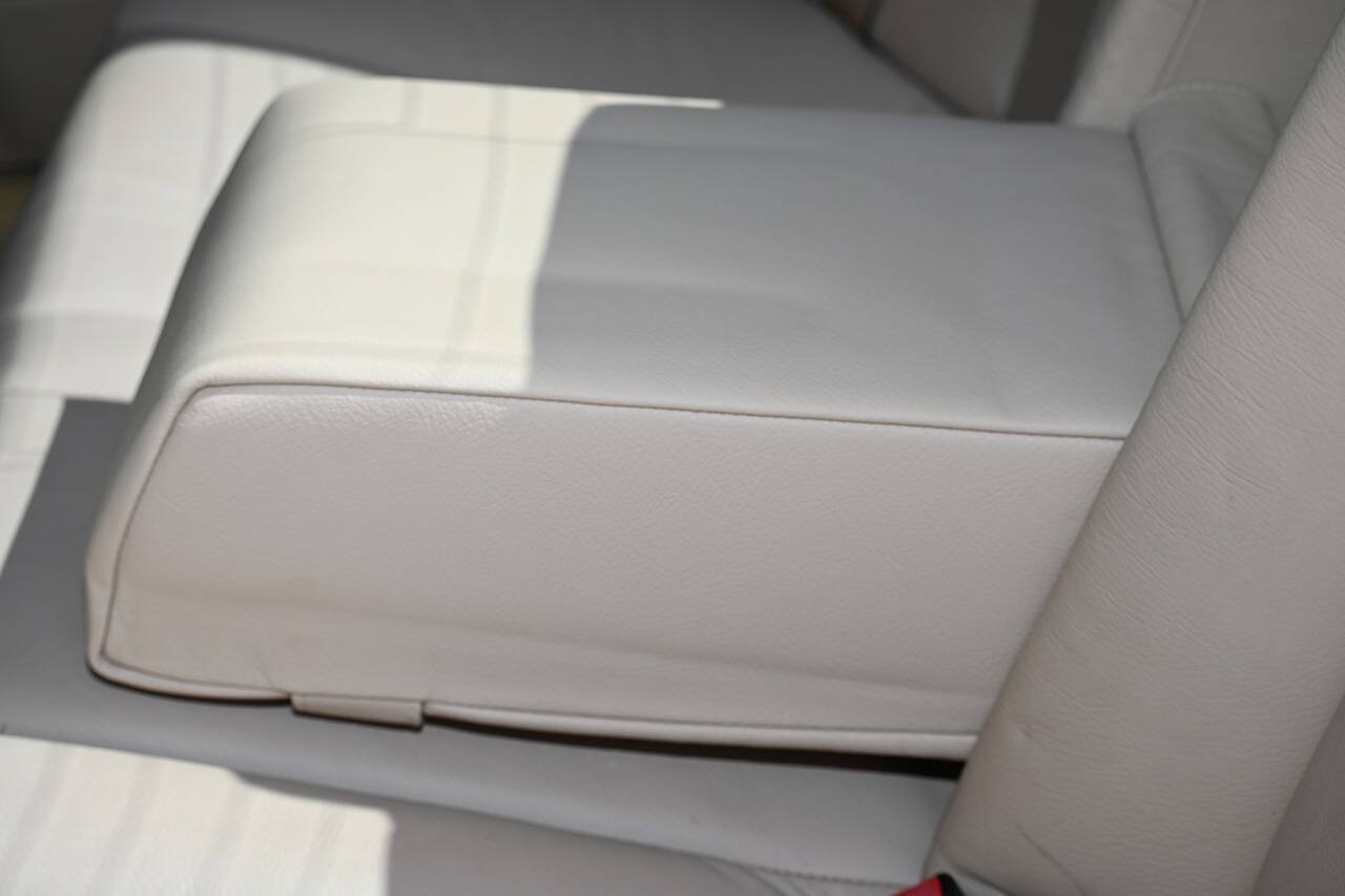 2003 BMW 5 Series 39