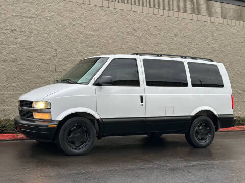 2005 Chevrolet Astro for sale at Overland Automotive in Hillsboro OR