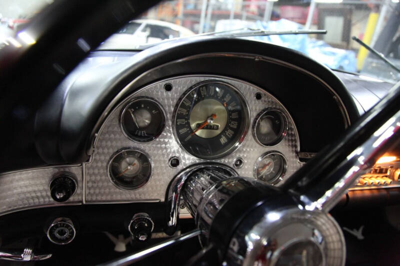 1957 Ford Thunderbird