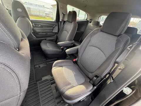 2017 Chevrolet Traverse LT