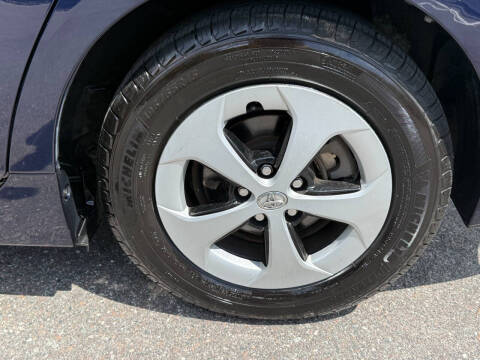 2014 Toyota Prius Two