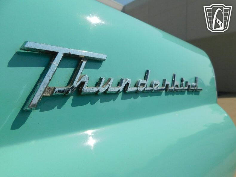 1955 Ford Thunderbird