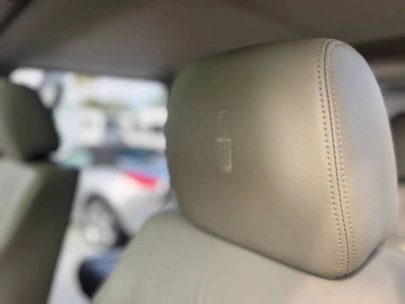 2011 Lincoln Navigator