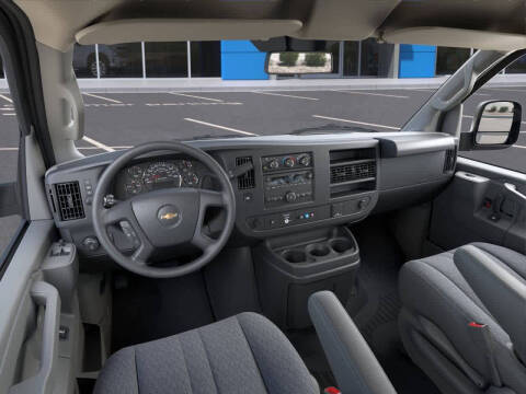2025 Chevrolet Express 2500