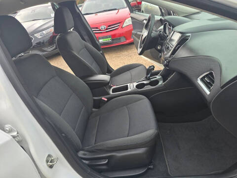 2017 Chevrolet Cruze LT Auto