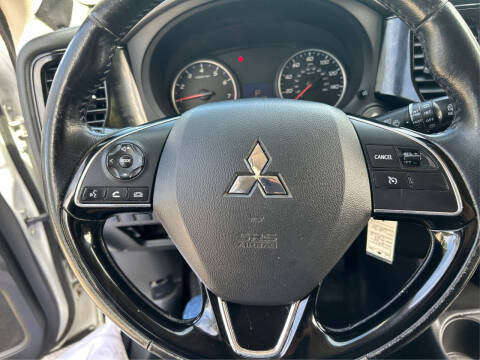 2016 Mitsubishi Outlander ES