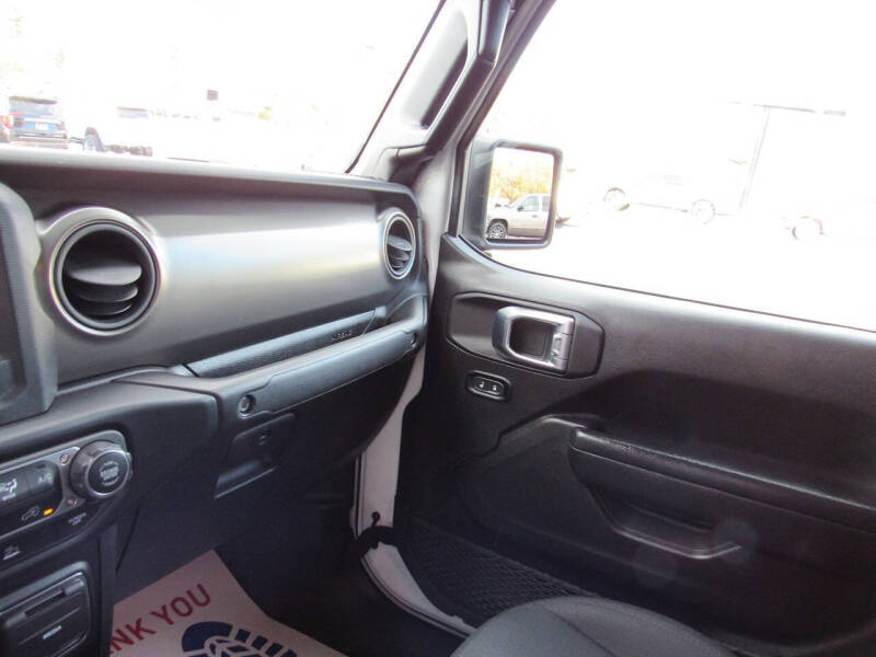 2023 Jeep Gladiator Sport S