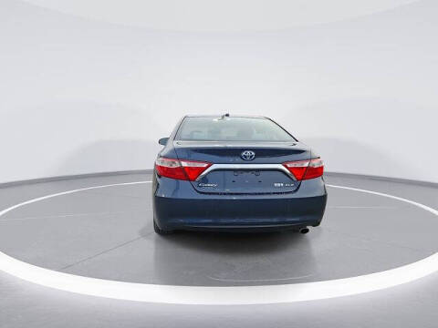 2016 Toyota Camry Hybrid XLE