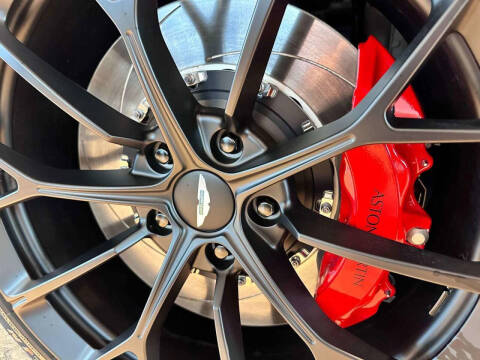 2025 Aston Martin Vantage