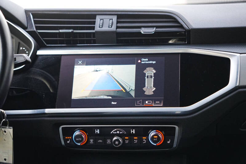 2022 Audi Q3 quattro S line Premium 45 TFSI