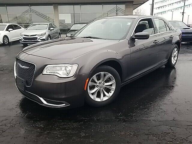 Used 2015 Chrysler 300 Limited with VIN 2C3CCAAGXFH853990 for sale in Bellefontaine, OH