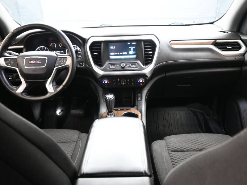 2019 GMC Acadia SLE-2