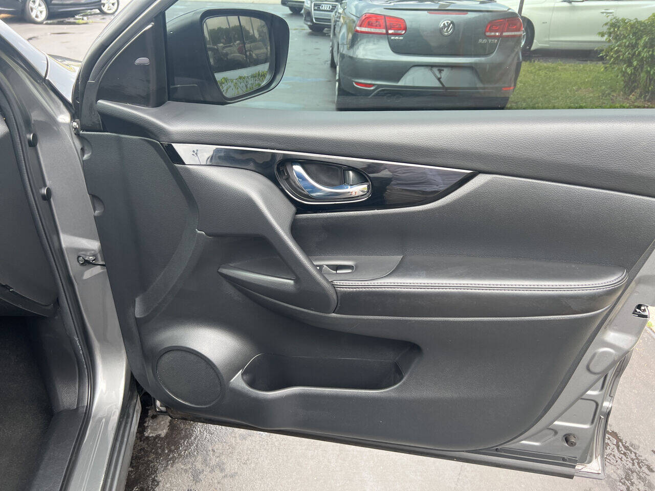 2017 Nissan Rogue Sport  - $16,900