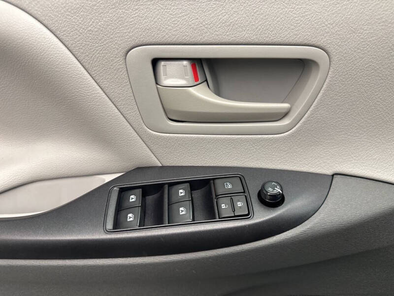 2020 Toyota Sienna L 7-Passenger