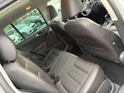 2017 Volkswagen Tiguan 2.0T Wolfsburg Edition