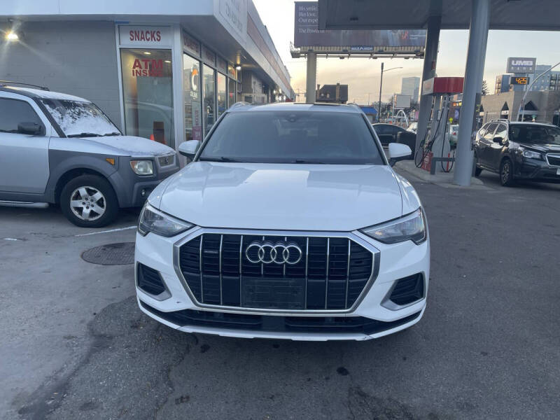 2021 Audi Q3 Premium's photo