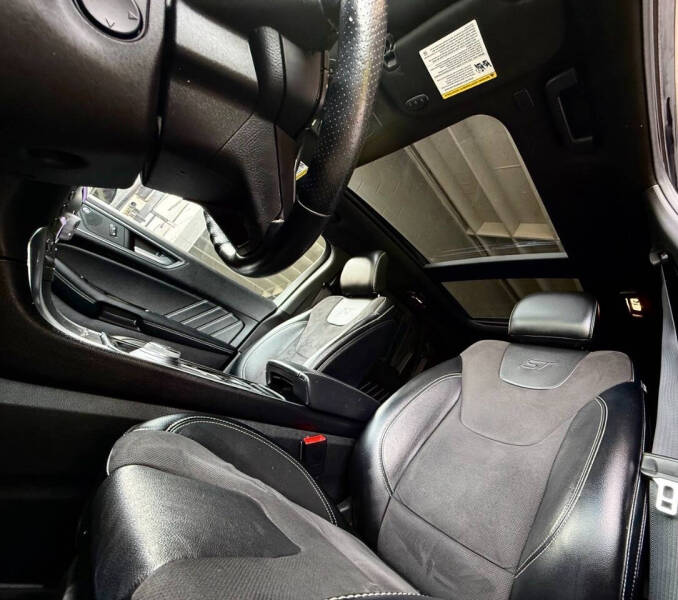 2019 Ford Edge ST
