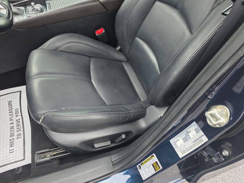 2018 Mazda MAZDA3 Touring