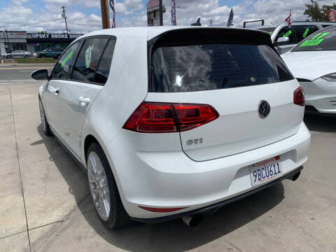 2017 Volkswagen Golf GTI S