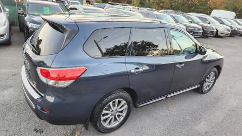 2015 Nissan Pathfinder SV