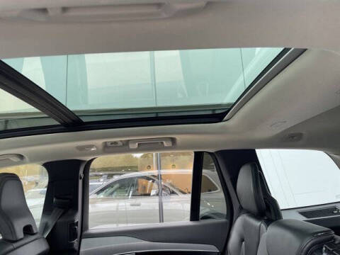 2025 Volvo XC90 B5 Core Bright Theme