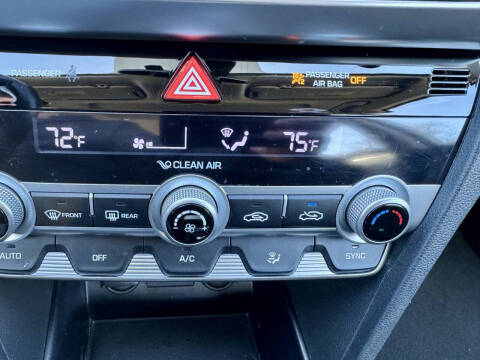 2019 Hyundai Elantra SEL