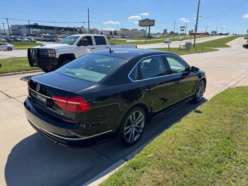 2016 Volkswagen Passat 1.8T R-Line