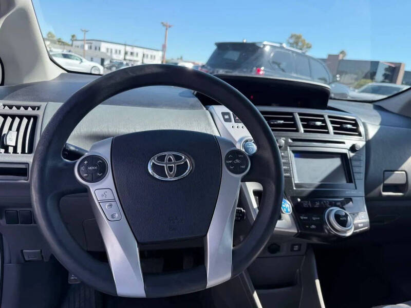 2014 Toyota Prius v