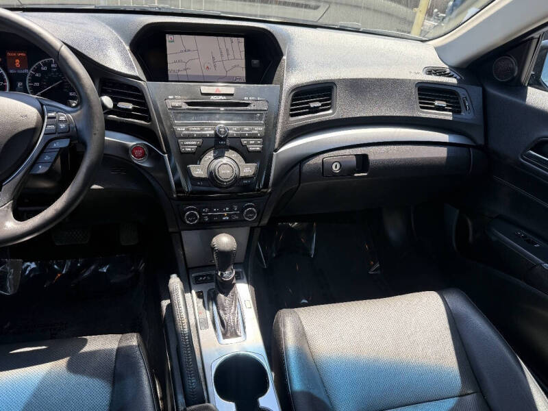 2014 Acura ILX 2.0L w/Tech