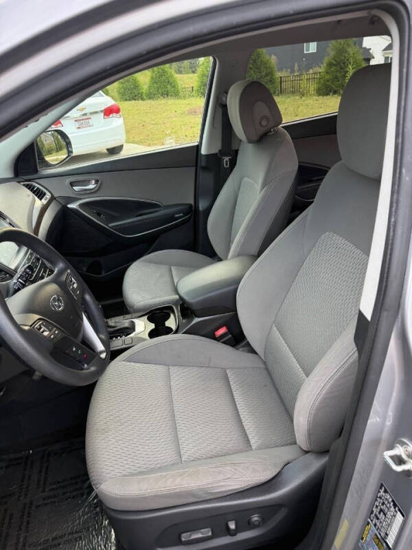 2018 Hyundai Santa Fe SE