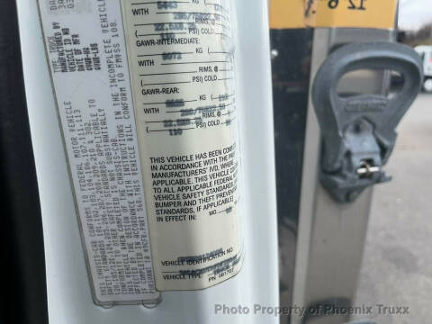 2015 Freightliner M2 106