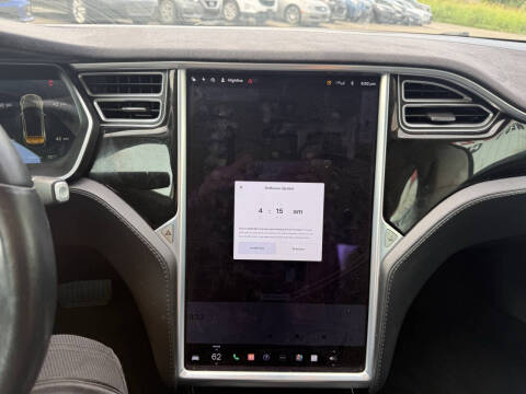 2015 Tesla Model S 70D