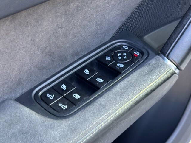 2022 Porsche Cayenne GTS