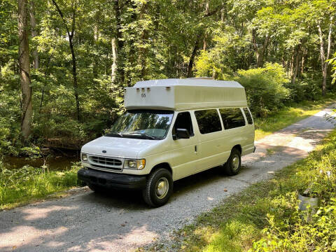 1998 Ford E-350 for sale at Suburban Auto Sales in Atglen PA