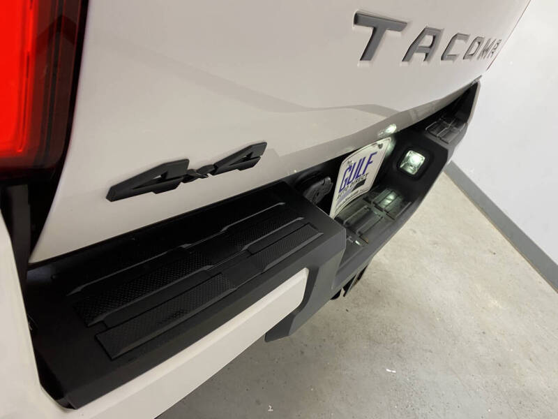 2025 Toyota Tacoma TRD Sport HV