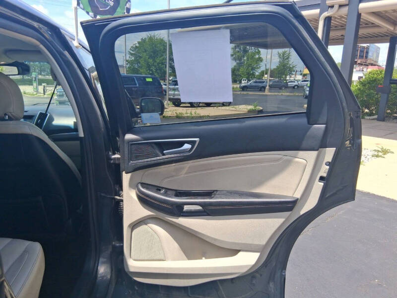 2019 Ford Edge Titanium
