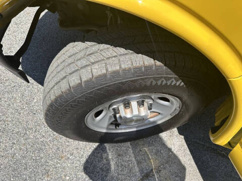 2022 Chevrolet Express 2500