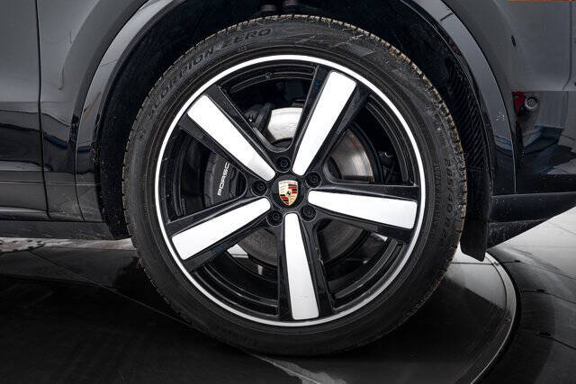 2025 Porsche Cayenne