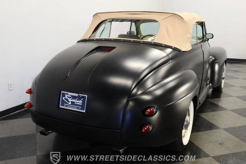 1946 Ford Deluxe