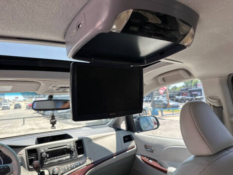 2011 Toyota Sienna