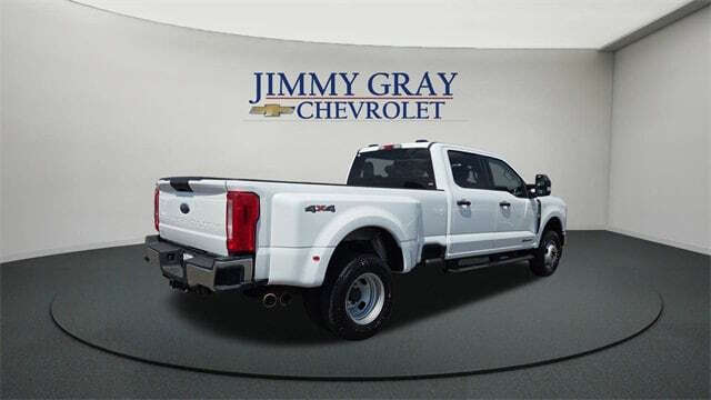 2024 Ford F-350 Super Duty XLT