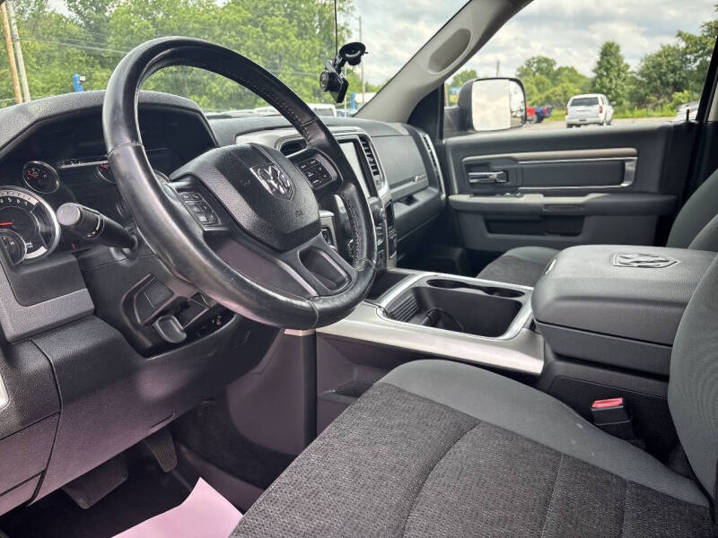 2017 RAM 1500 SLT