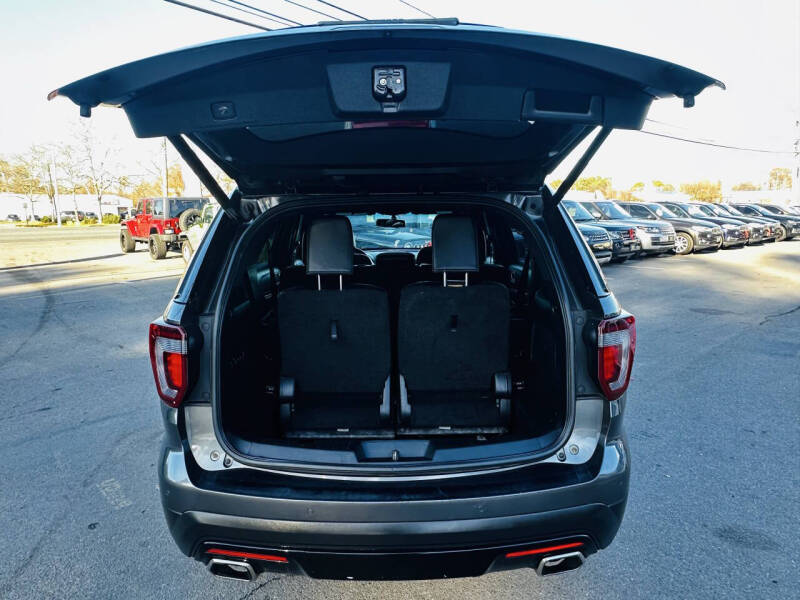 2016 Ford Explorer Sport