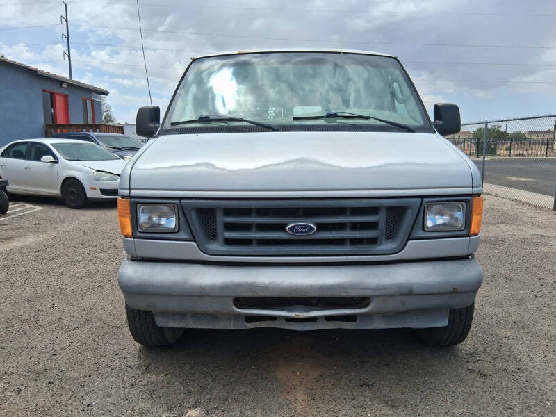 2004 Ford E-Series