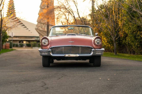 1957 Ford Thunderbird