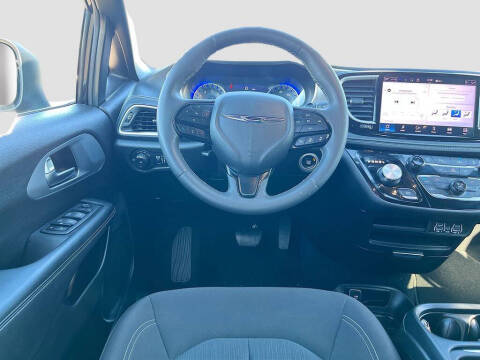 2023 Chrysler Pacifica Touring