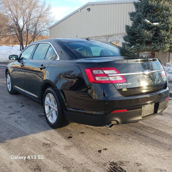 2017 Ford Taurus SEL