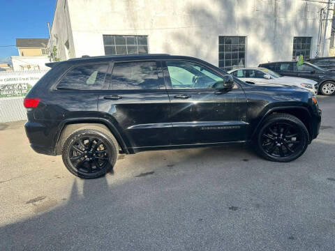 2017 Jeep Grand Cherokee Altitude